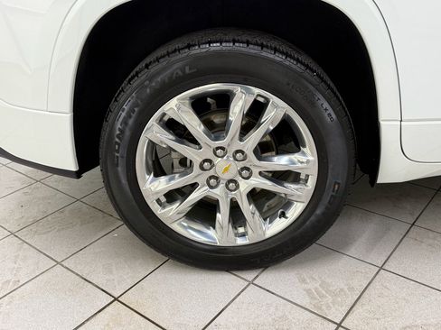 Used 2020 Chevrolet Traverse High Country AWD/4WD image 14
