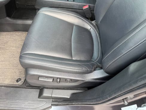 Used 2024 Honda Odyssey Touring image 32