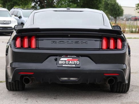 Used 2017 Ford Mustang GT Premium RWD image 10