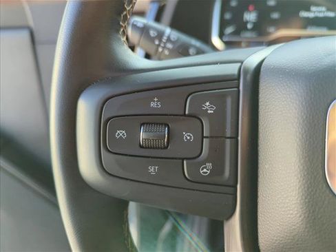 Used 2024 GMC Sierra 2500 AT4 w/ AT4 Premium Plus Package AWD/4WD image 16