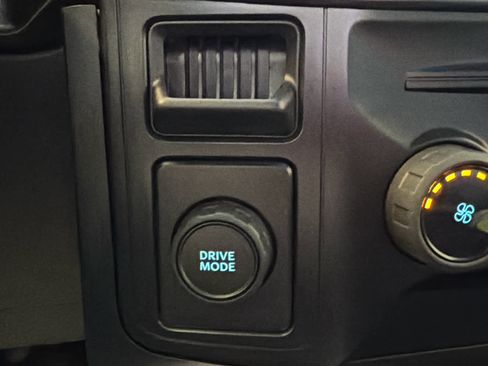 Used 2024 Ford F150 STX RWD image 43