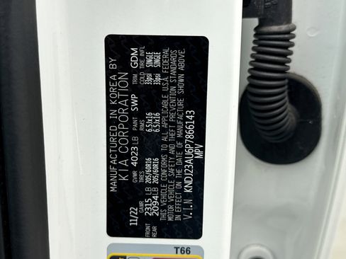 Used 2023 Kia Soul LX w/ LX Technology Package FWD image 13