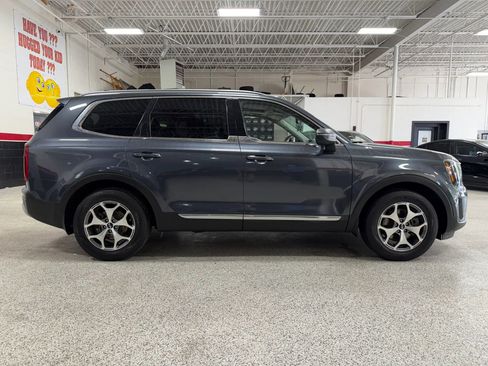 Used 2020 Kia Telluride EX AWD/4WD image 11