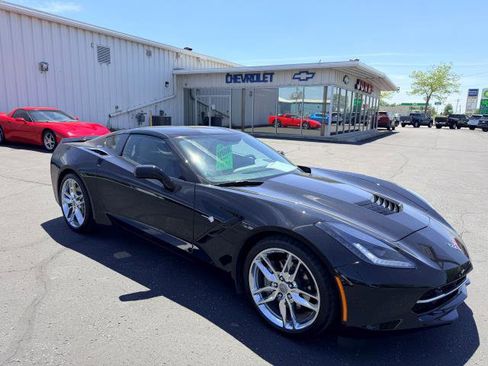 Used 2016 Chevrolet Corvette Stingray Coupe w/ 3LT Preferred Equipment Group RWD image 9