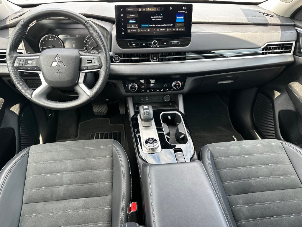 Used 2025 Mitsubishi Outlander SE AWD/4WD image 25