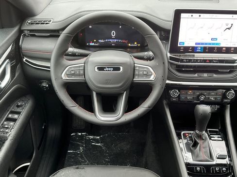 New 2026 Jeep Compass Trailhawk image 17