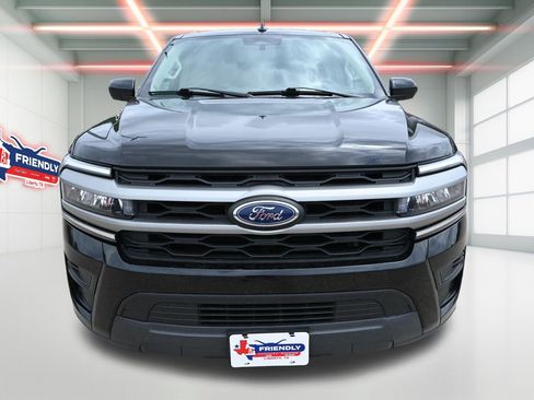 Used 2024 Ford Expedition XLT RWD image 6