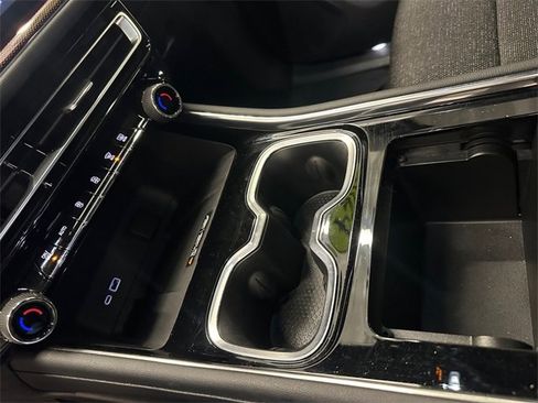 Used 2024 Chevrolet Traverse Z71 image 34