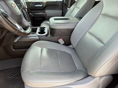 Used 2021 Chevrolet Silverado 2500 LTZ w/ LTZ Premium Package image 12