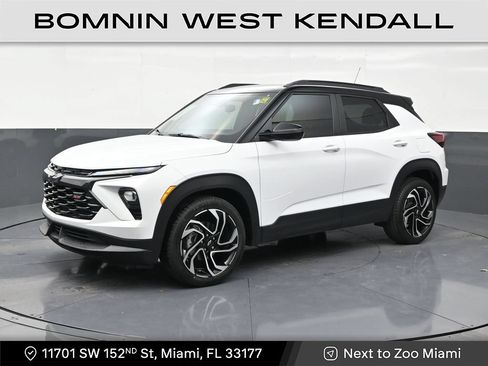 Used 2024 Chevrolet TrailBlazer RS FWD image 1
