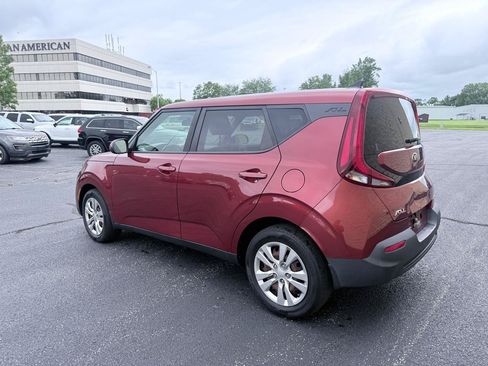 Used 2020 Kia Soul LX FWD image 3