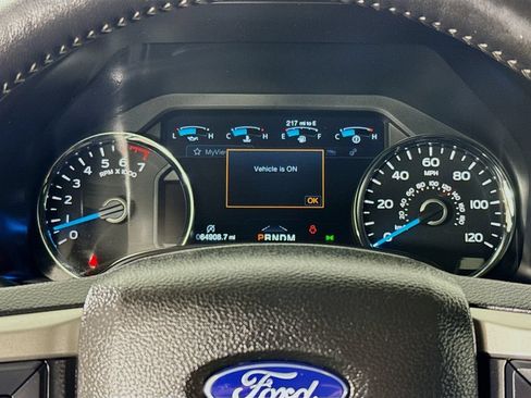Used 2017 Ford F150 Lariat w/ Equipment Group 502A Luxury AWD/4WD image 14