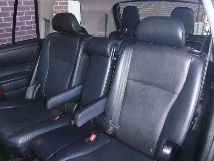 Used 2013 Toyota Highlander Limited AWD/4WD image 35