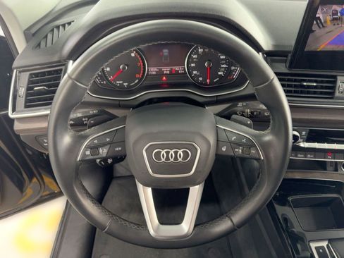 Used 2023 Audi Q5 2.0T Premium w/ Convenience Package image 15