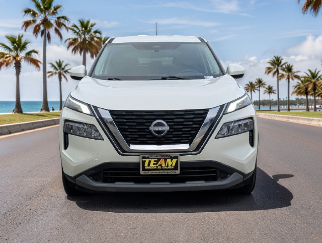 Used 2023 Nissan Rogue SV AWD/4WD image 3