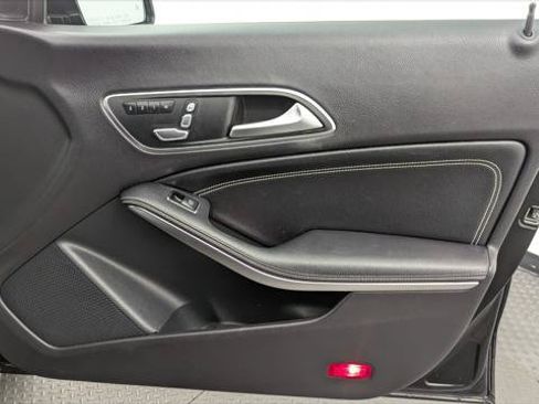 Used 2018 Mercedes-Benz CLA 250 image 22