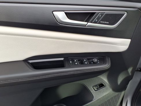 Used 2025 Volkswagen Atlas Cross Sport SEL Premium R-Line image 14