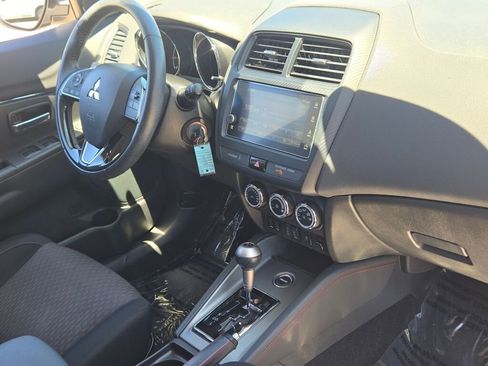 Used 2019 Mitsubishi Outlander Sport AWD image 5