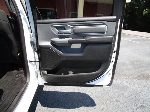 Used 2022 RAM 1500 Big Horn AWD/4WD image 30
