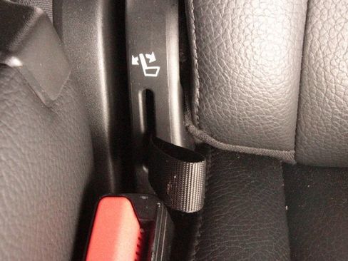 Certified 2022 Volvo XC90 T6 Momentum w/ Protection Package image 24