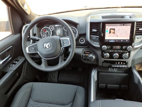 New 2026 RAM 1500 Big Horn AWD/4WD image 16
