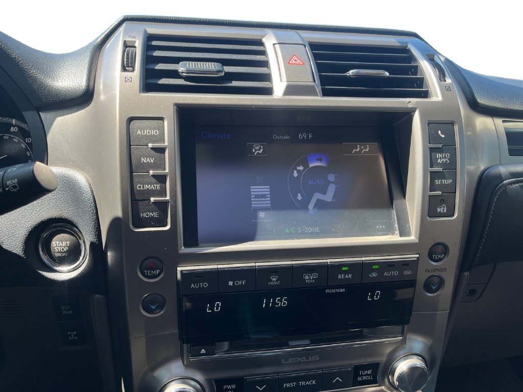 Used 2020 Lexus GX 460 Premium w/ Premium Package AWD/4WD image 18