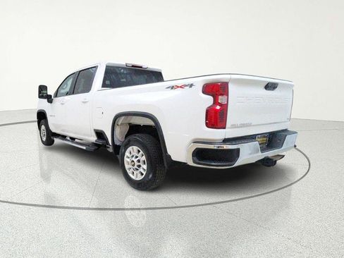 Used 2025 Chevrolet Silverado 2500 LT w/ Convenience Package image 6