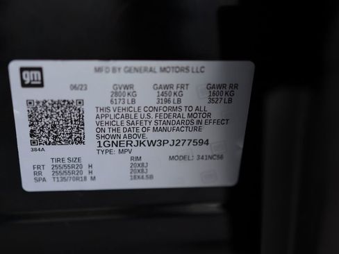 Used 2023 Chevrolet Traverse RS FWD image 42
