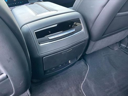 Used 2025 Cadillac Escalade ESV Sport Platinum w/ LPO, Floor Liner Package image 10