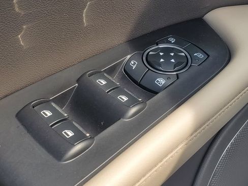 Certified 2023 Lincoln Nautilus FWD w/ Premium Package image 10