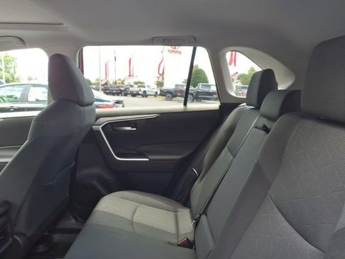 Used 2024 Toyota RAV4 XLE w/ Convenience Package FWD image 7