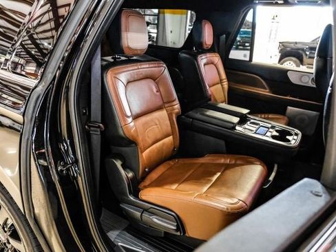 Used 2022 Lincoln Navigator L Reserve image 41