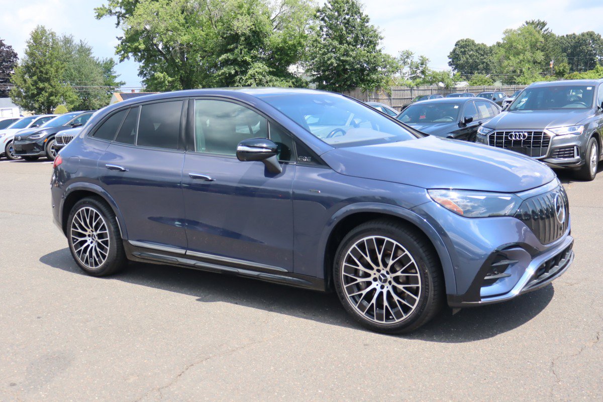 Used 2024 Mercedes-Benz EQE AMG 4MATIC SUV image 4