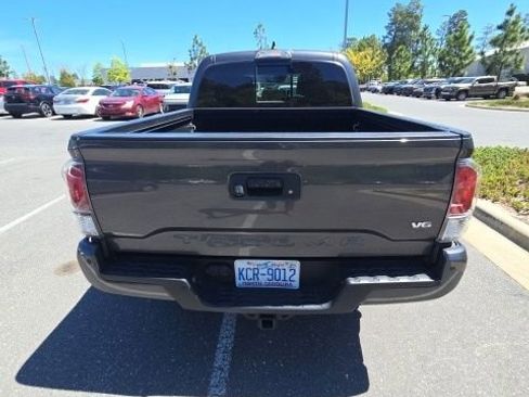 Used 2023 Toyota Tacoma TRD Sport w/ TRD Premium Sport Package image 8