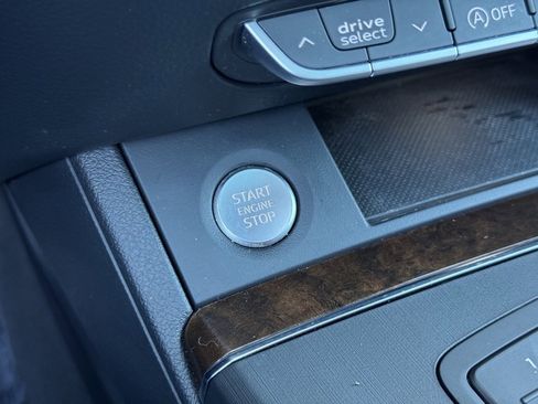 Used 2020 Audi Q5 2.0T Premium w/ Convenience Package image 31