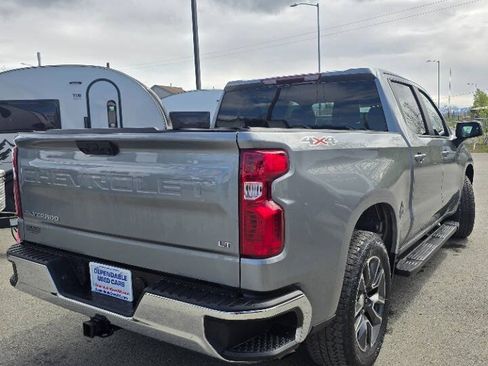 Used 2023 Chevrolet Silverado 1500 LT AWD/4WD image 12
