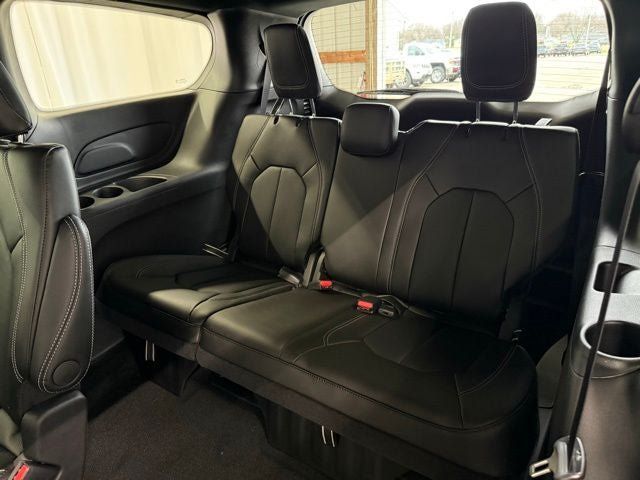 New 2026 Chrysler Pacifica Select w/ S Appearance Package FWD image 22