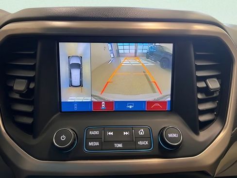 Used 2017 GMC Acadia Denali w/ Technology Package AWD/4WD image 31