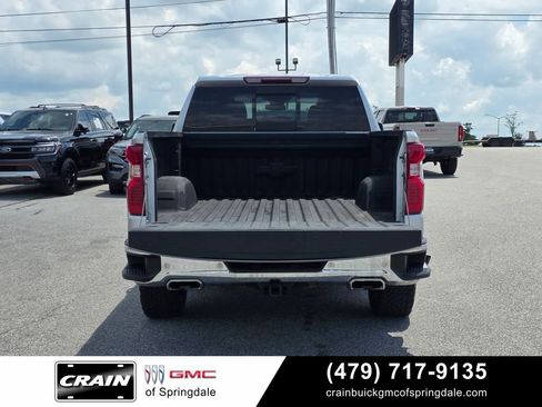 Used 2022 Chevrolet Silverado 1500 LT AWD/4WD image 7