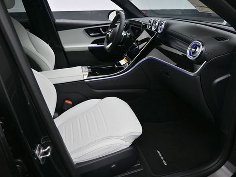 Used 2026 Mercedes-Benz GLC 300 GLC 300 image 30