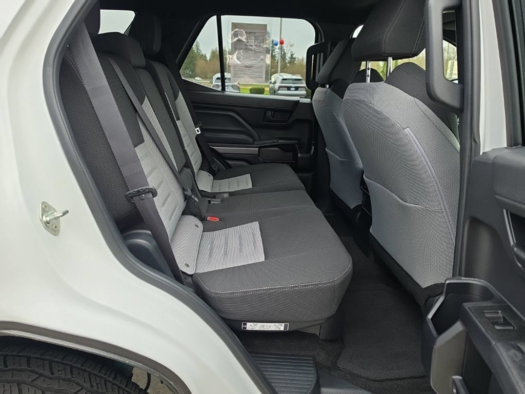 Used 2025 Toyota 4Runner TRD Off-Road AWD/4WD image 30