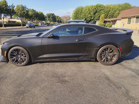 Used 2017 Chevrolet Camaro ZL1 image 4