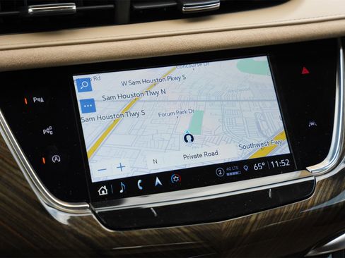 Certified 2023 Cadillac XT6 Premium Luxury w/ Platinum Package image 11