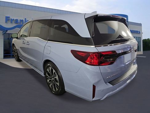 New 2026 Honda Odyssey Elite image 3
