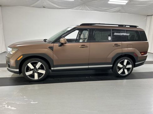 Used 2024 Hyundai Santa Fe Limited image 6