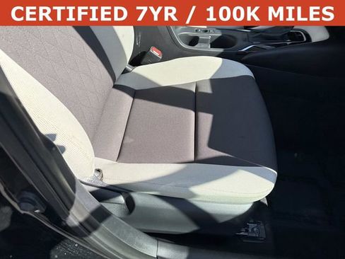 Used 2025 Toyota Corolla LE image 10