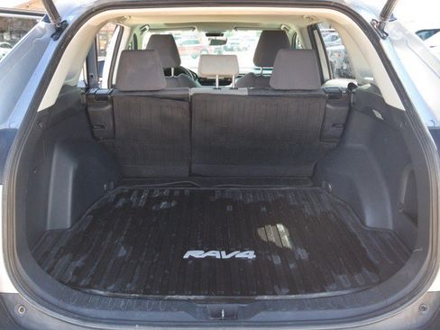 Used 2021 Toyota RAV4 XLE w/ Convenience Package AWD/4WD image 28