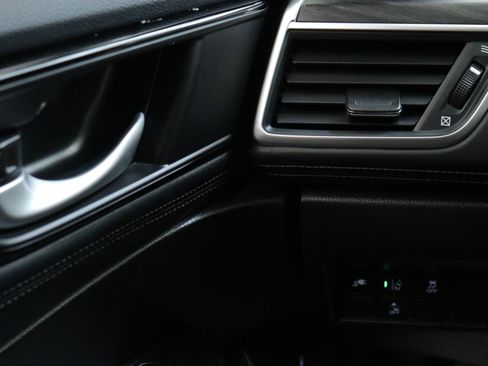 Used 2021 Honda Clarity Base image 16