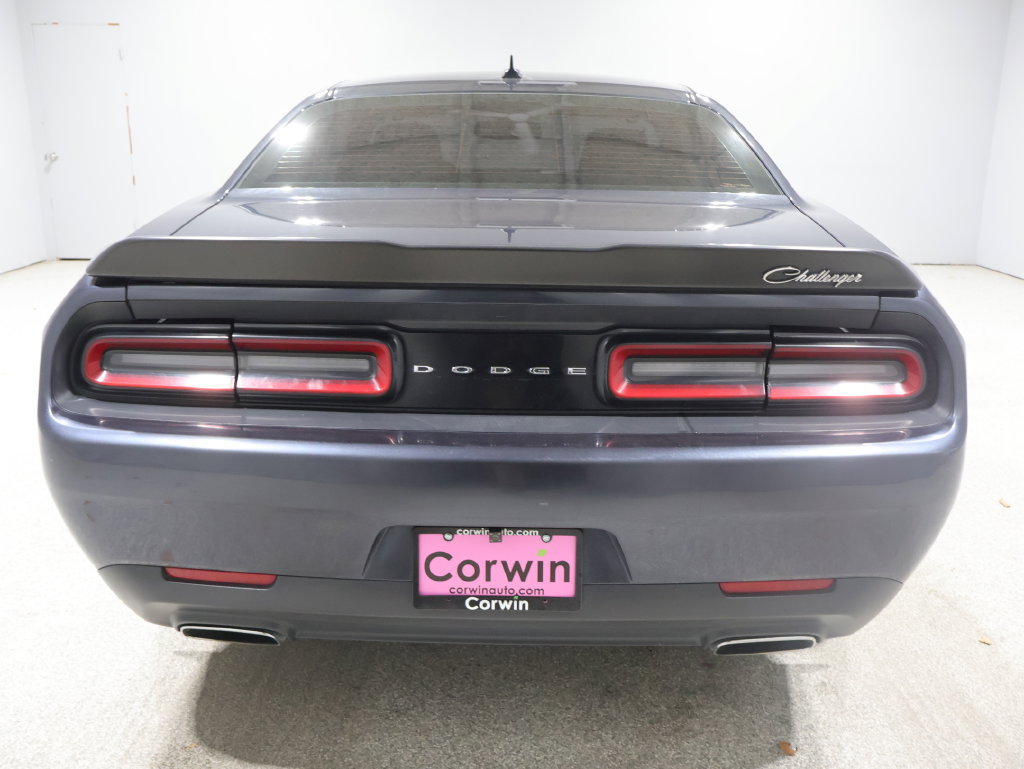 Used 2016 Dodge Challenger SXT w/ Sound Group RWD image 9