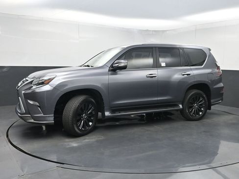 Used 2023 Lexus GX 460 Premium w/ Accessory Package AWD/4WD image 26
